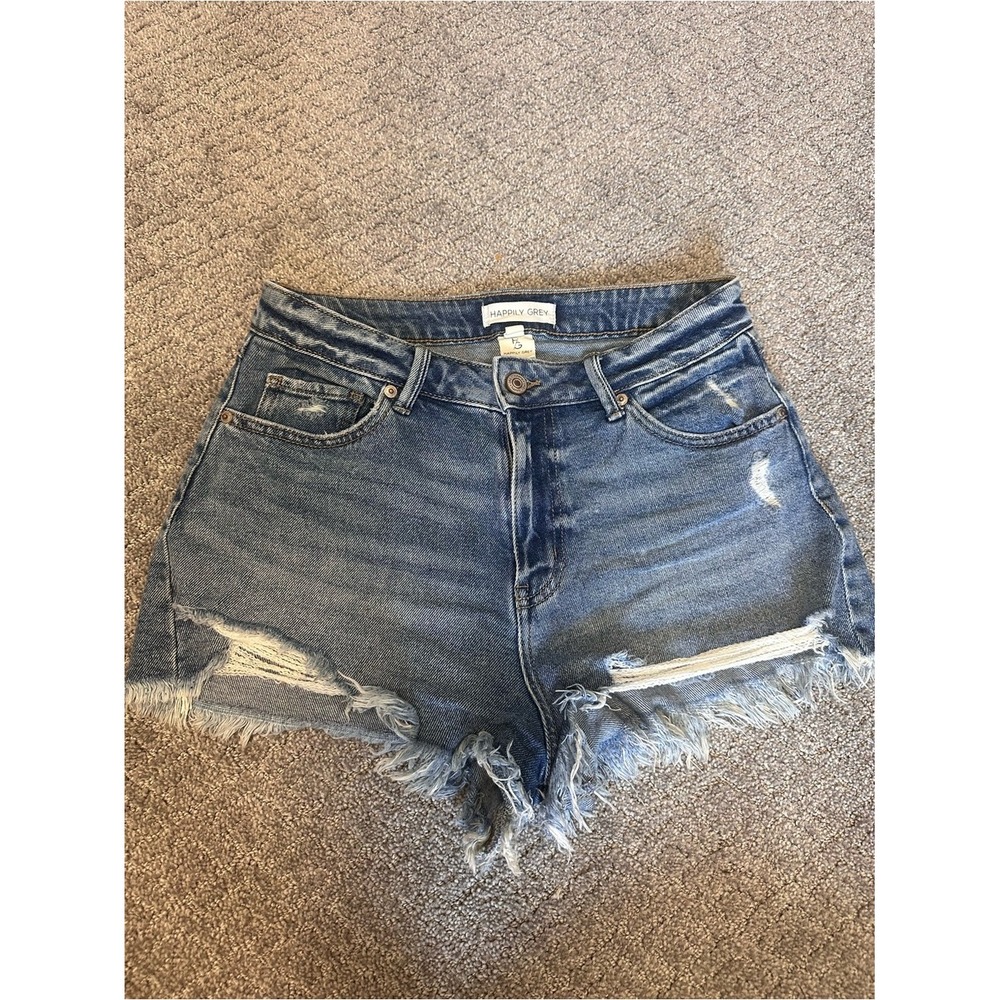 Happily Grey Distressed Denim Shorts Medium Wash Frayed Hem Size 5/27